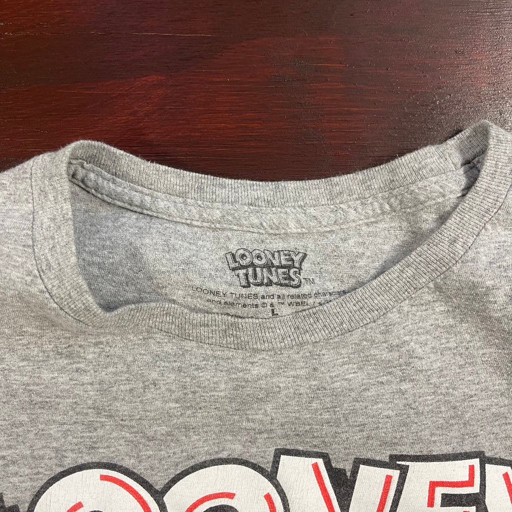 Looney tunes gray t shirt