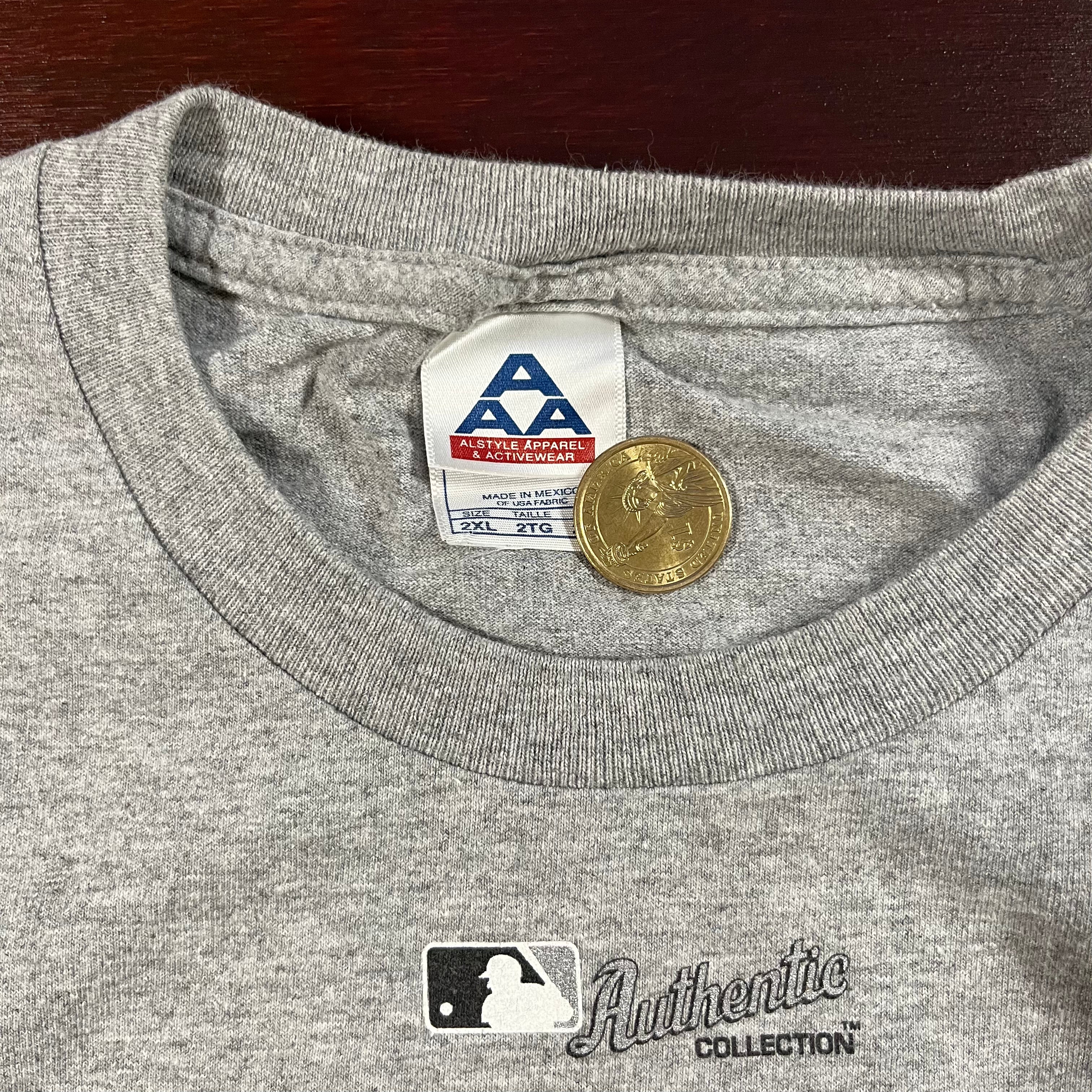 2005 World series  Champs Chicago white sox shirt